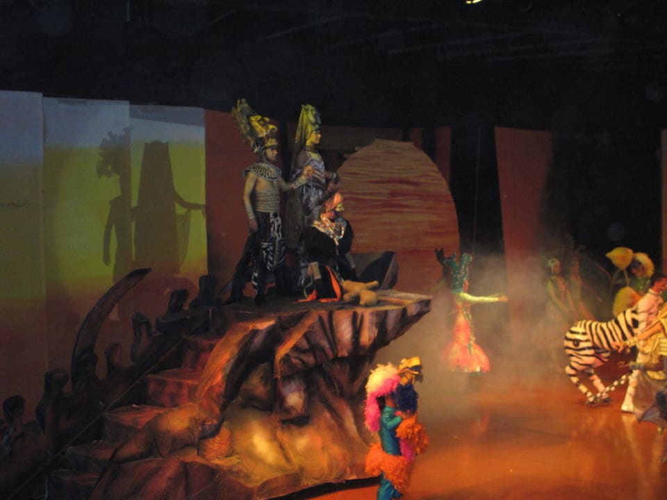 Showprogramm VONRESORT Golden Beach