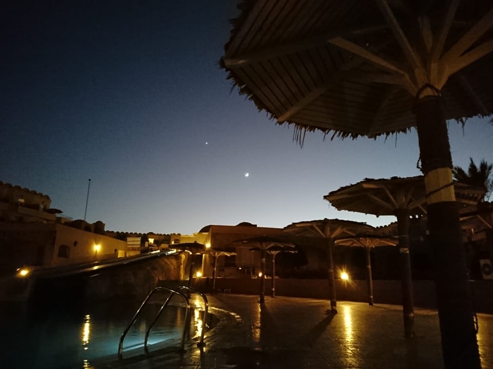 Pool Utopia Beach Club