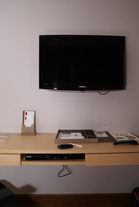 Unterhaltungselektronik Hotel Solo Sukhumvit 2