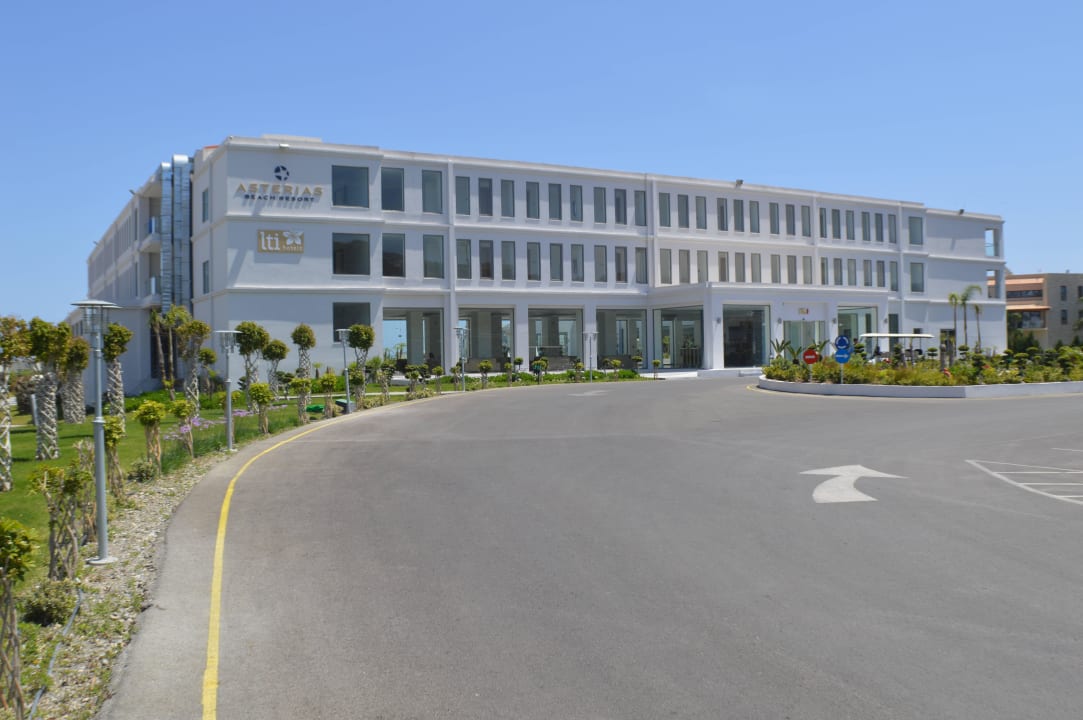Empfangsgebäude Asterias Beach Resort