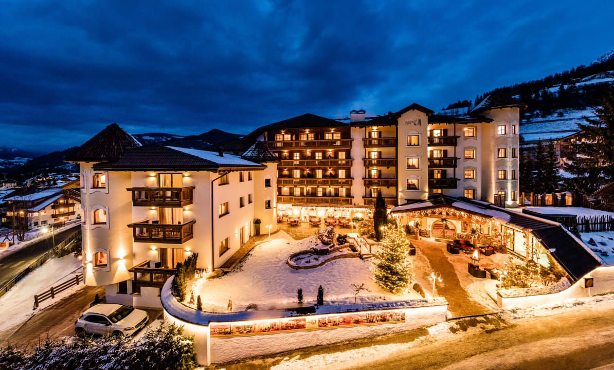 Außenansicht Hotel Almhof Call