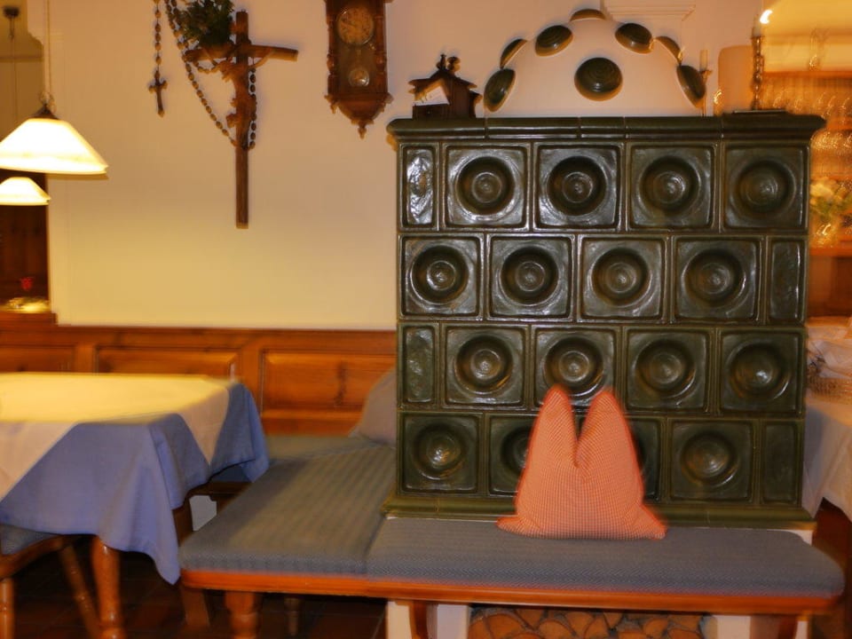 Ofen im Restaurant Hotel Haus Tirol