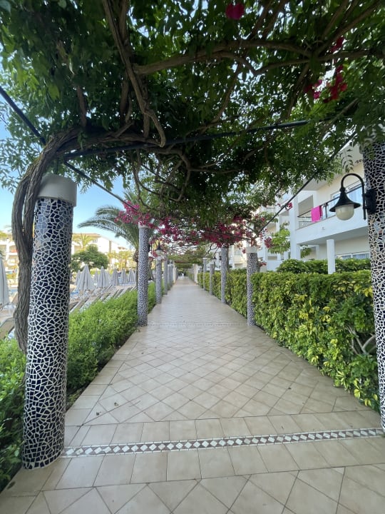 Gartenanlage VIVA Blue & Spa