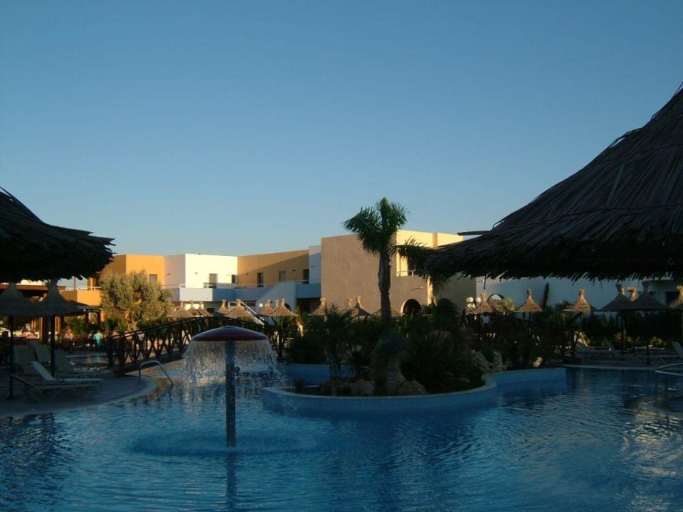 Hauptpool Atlantica Mikri Poli Rhodes