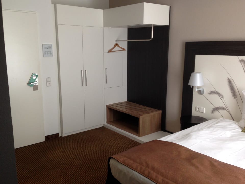 Schrankbereich nestor Hotel Ludwigsburg