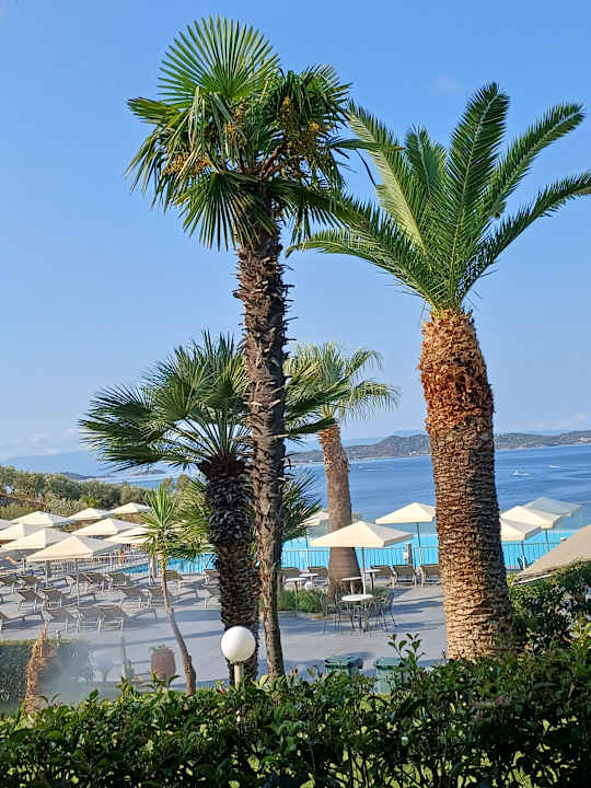 Ausblick Akrathos Beach Hotel