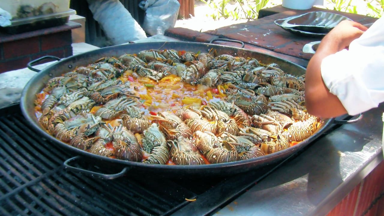 Paella-Party am Strand Iberostar Waves Costa Dorada