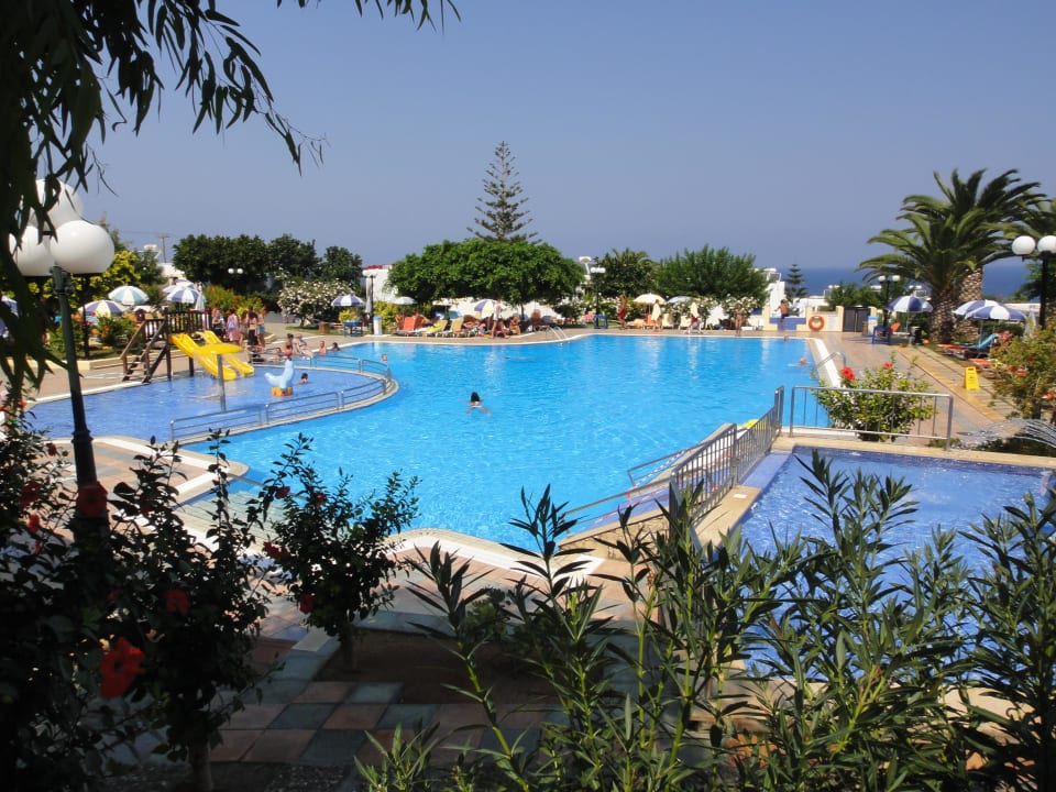 Basen TUI SUNEO Chrissi Amoudia