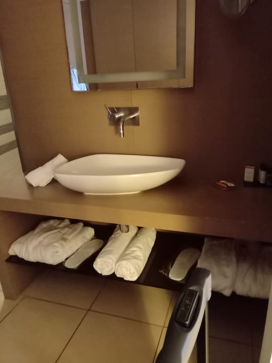 Zimmer The Ixian Grand & All Suites