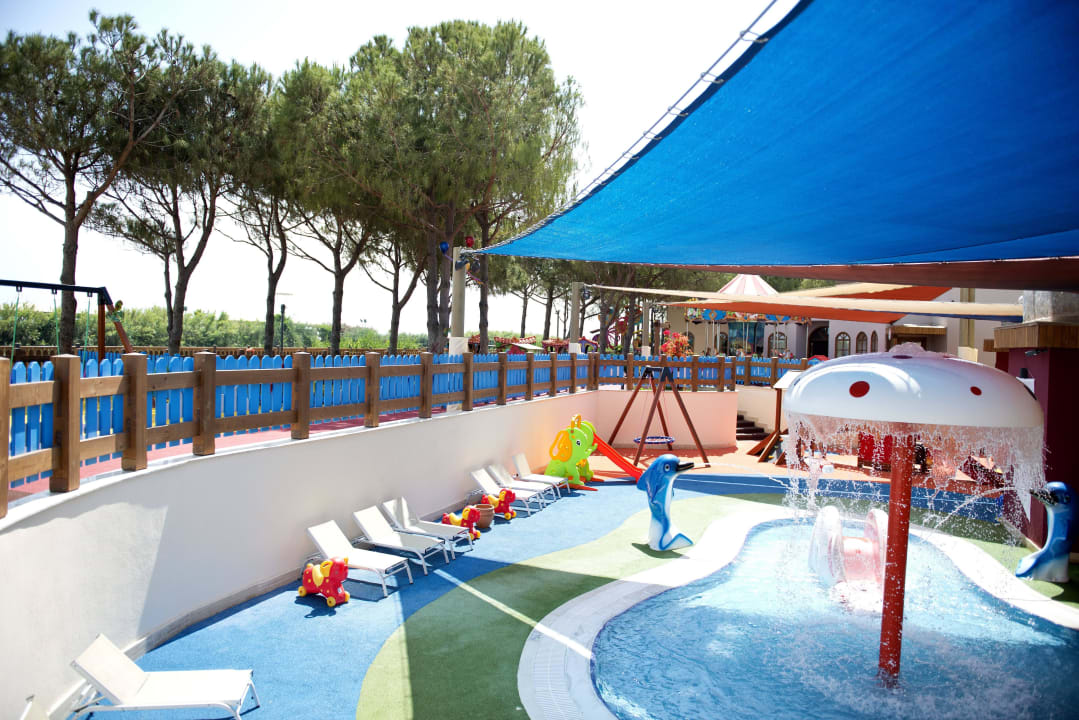 Fancy Land Kinderland 0-3 Jahre Aussenbereich - Pool Xanadu Resort Hotel