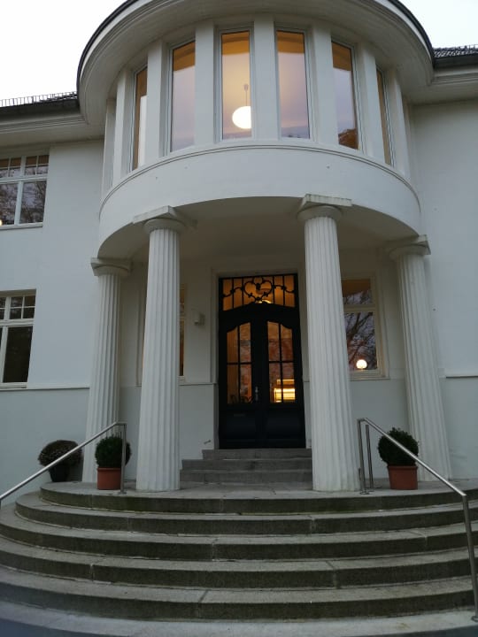 Außenansicht Haus Rissen Gaestehaus