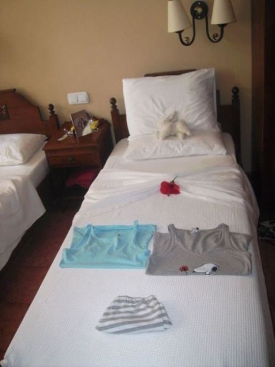 Opgemaakt bed Club Grand Side