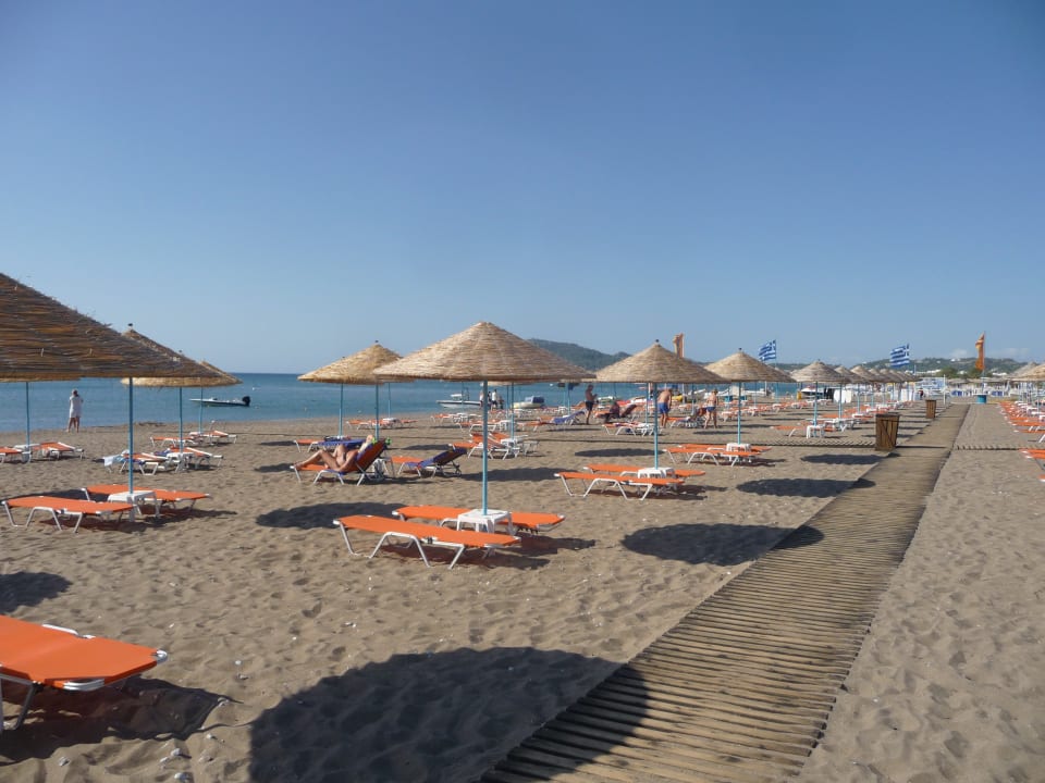 Strand Pegasos Deluxe Beach Hotel