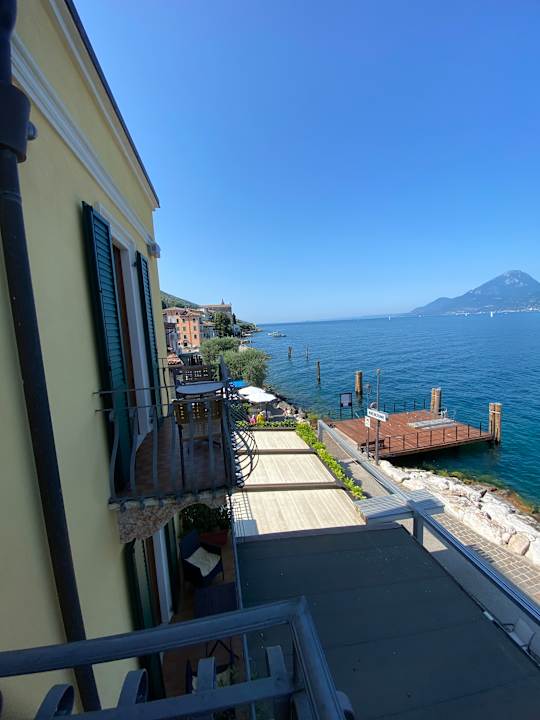 Ausblick Lake Front Hotel Brenzone