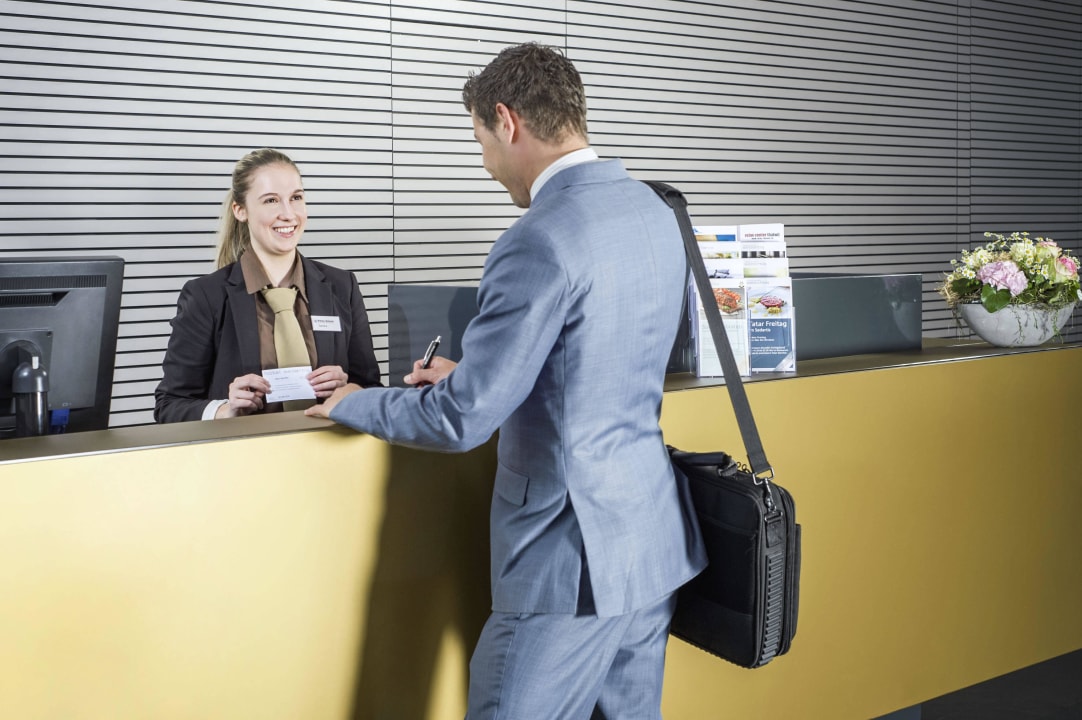 Rezeption Sedartis Swiss Quality Hotel