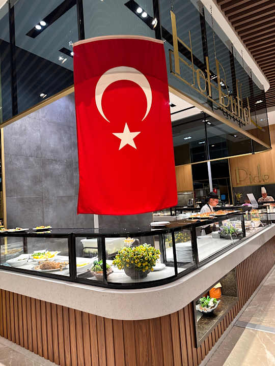 Gastro Hotel Miracle Resort