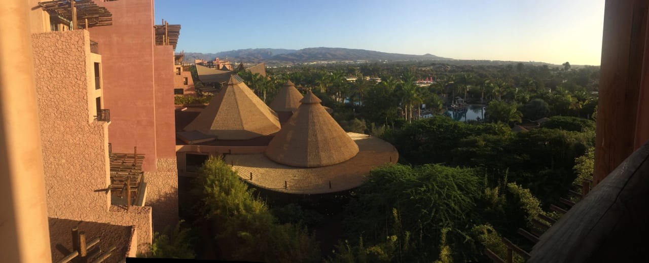 Ausblick von unserem Zimmer am Morgen Lopesan Baobab Resort