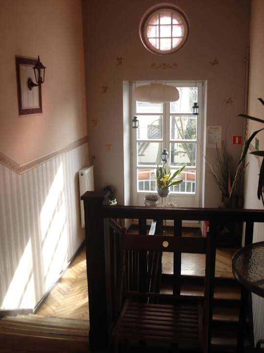 Schody Hostel Jump Inn