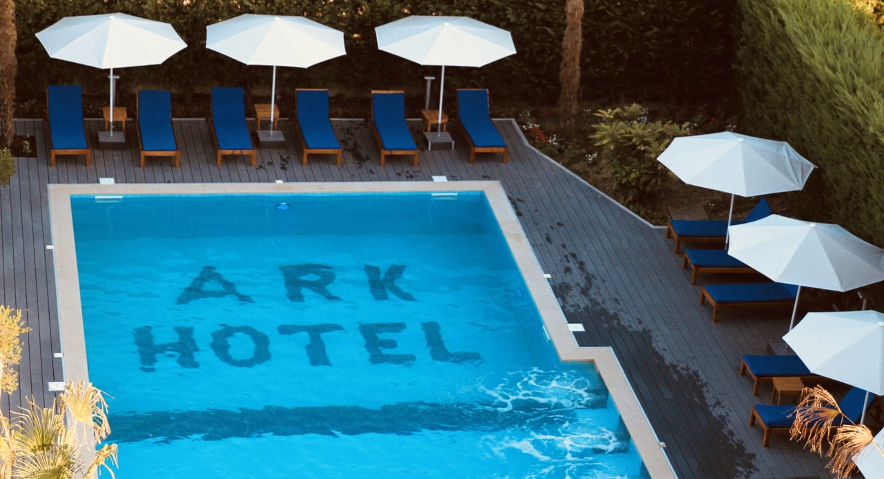 Pool Best Western Premier Ark Hotel