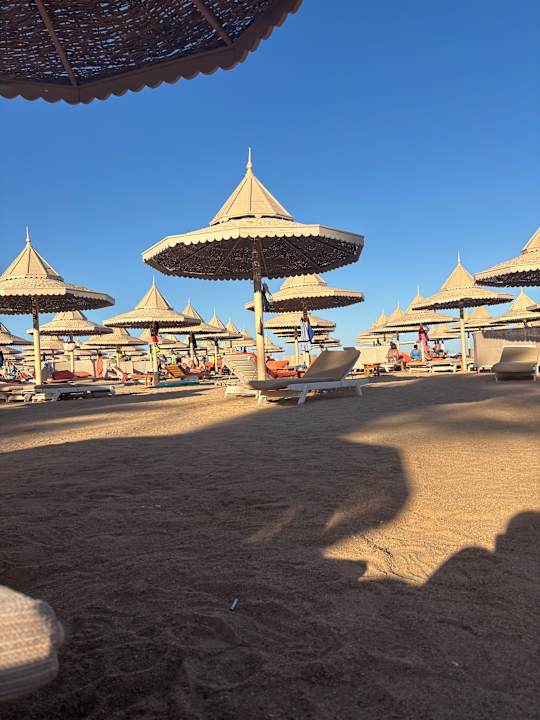 Strand The Grand Resort