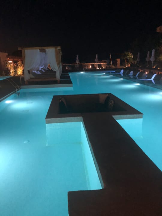 Pool Paralos Lifestyle Beach