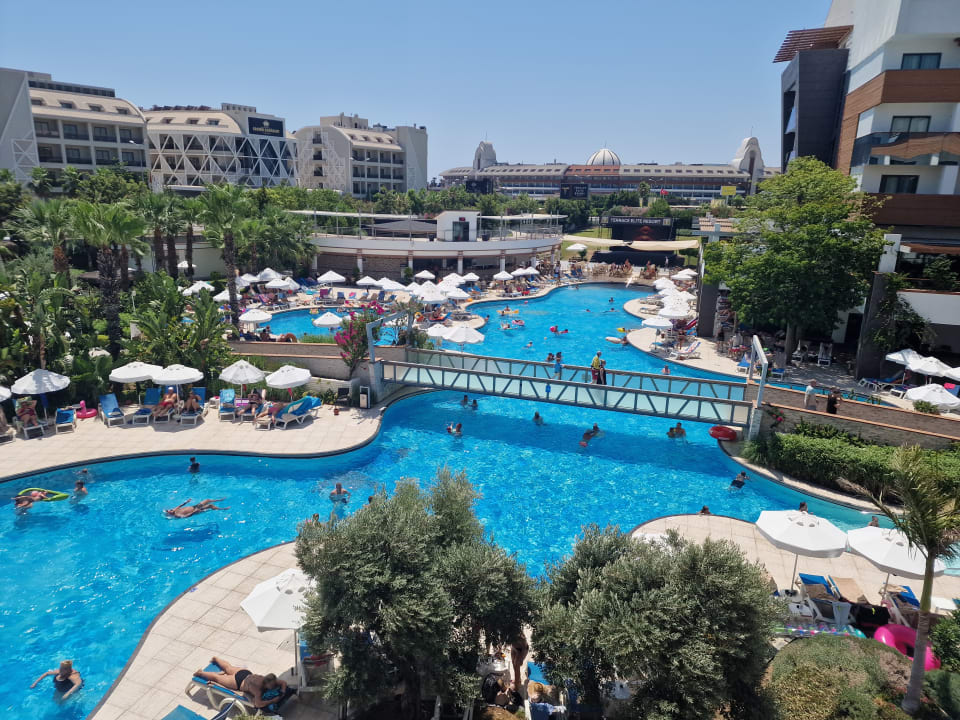 Pool Terrace Elite Resort