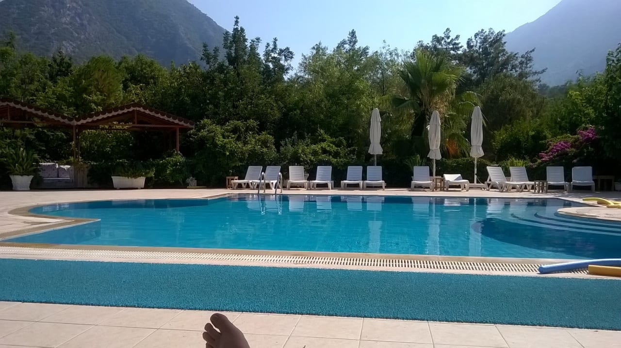 Pool LYKIA lodge | home of happiness