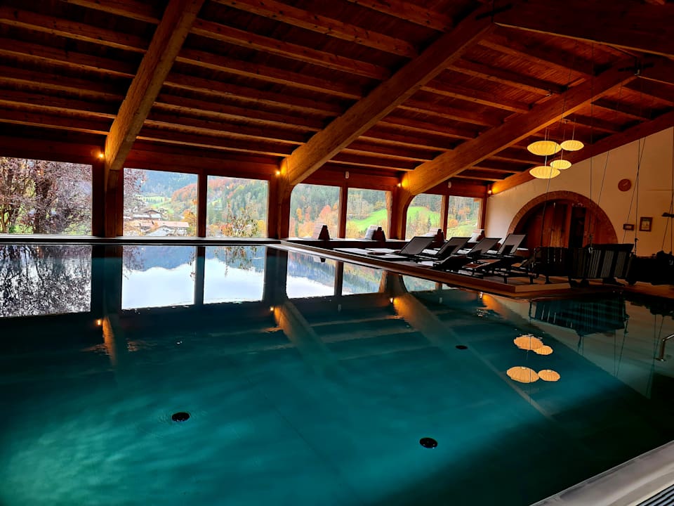 Pool Berghotel Rehlegg