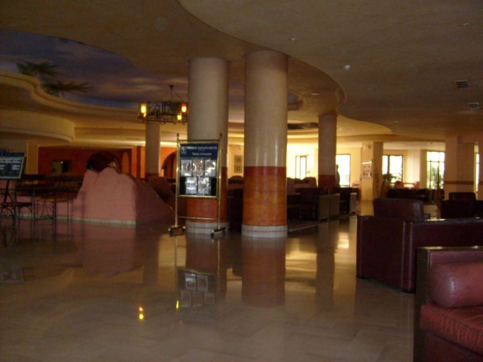 Przed recepcja Hotel El Kantaoui Center