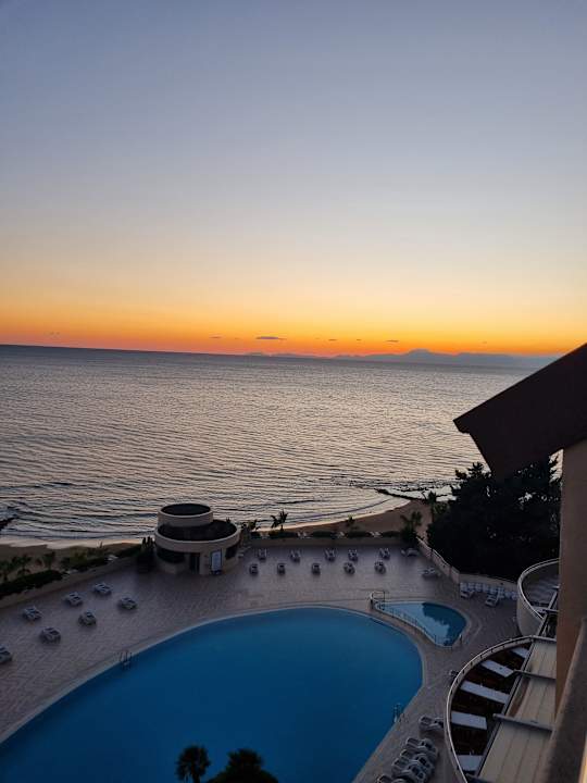 Zimmer Melas Resort Hotel