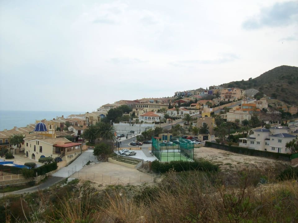 Ort El Campello, Anlage bei blauem Dach Occidental Pueblo Acantilado