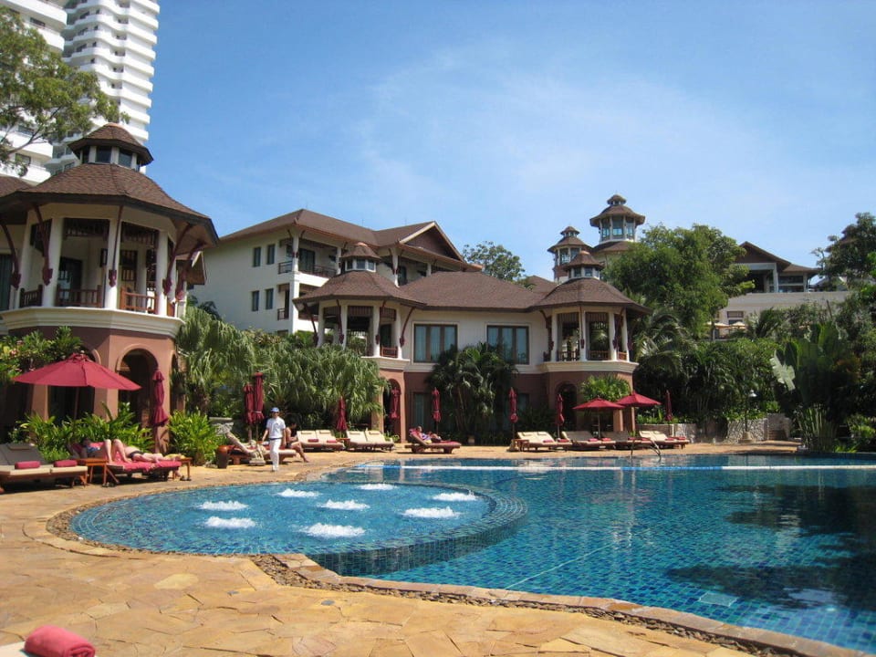 Einer der Pools InterContinental Pattaya Resort