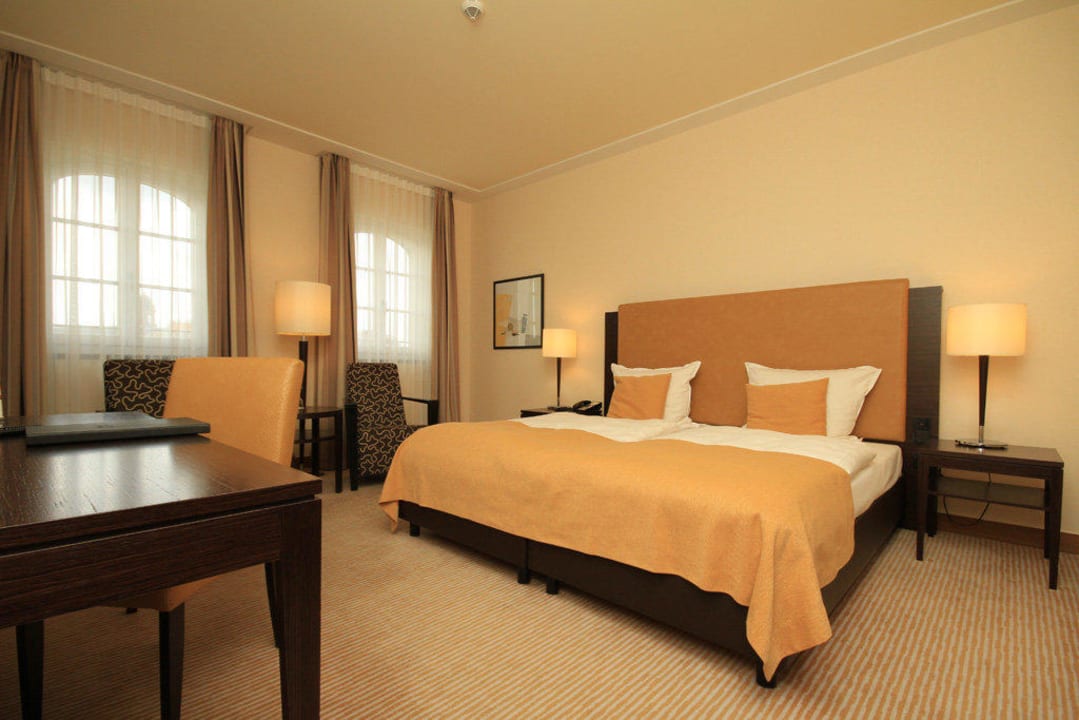 „Deluxe“ Zimmer Nr. 402 Steigenberger Hotel de Saxe