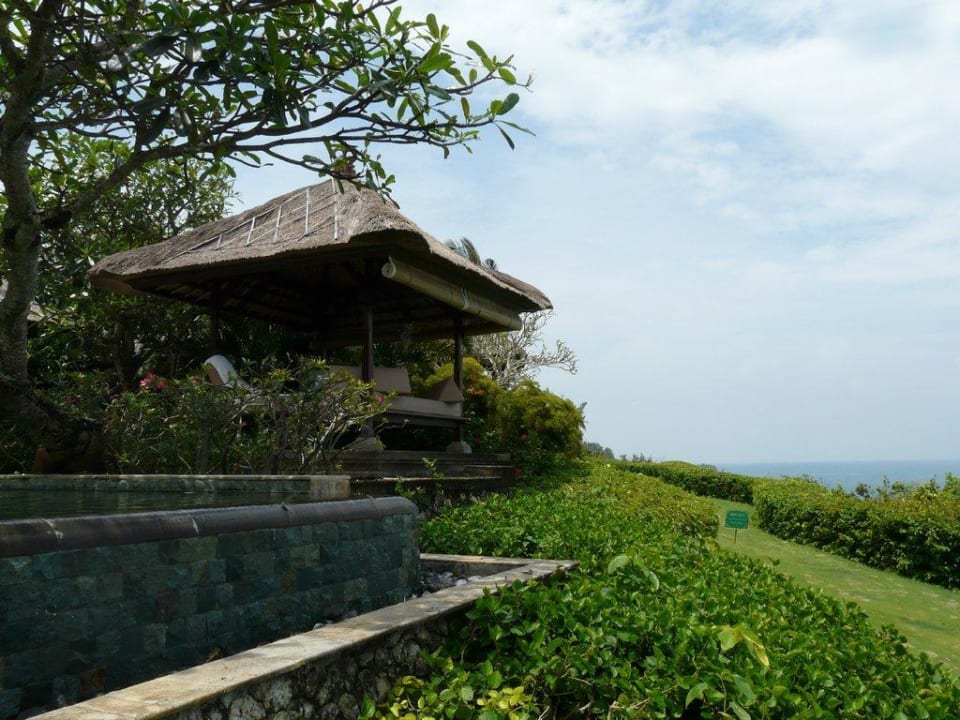 Pool unserer Ocean Front Villa AYANA Resort Bali