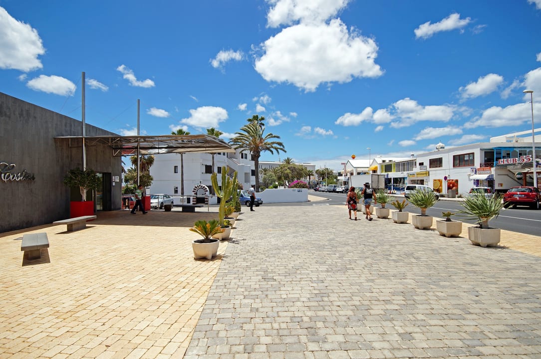 Eingang Hotel Las Costas