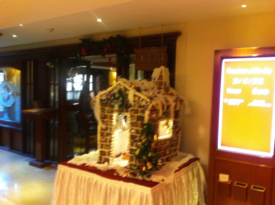 Eingang zum Restaurant  RAMADA Plaza Palm Grove Hotel