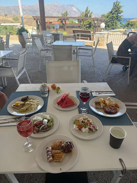 Gastro Grand Blue Beach Hotel