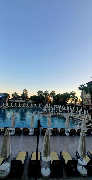 Pool Bella Resort & Spa