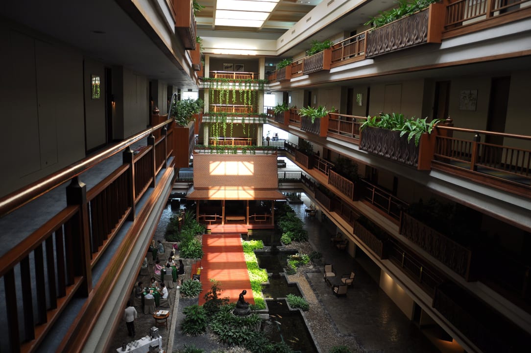 Lobby Movenpick BDMS Wellness Resort Bangkok