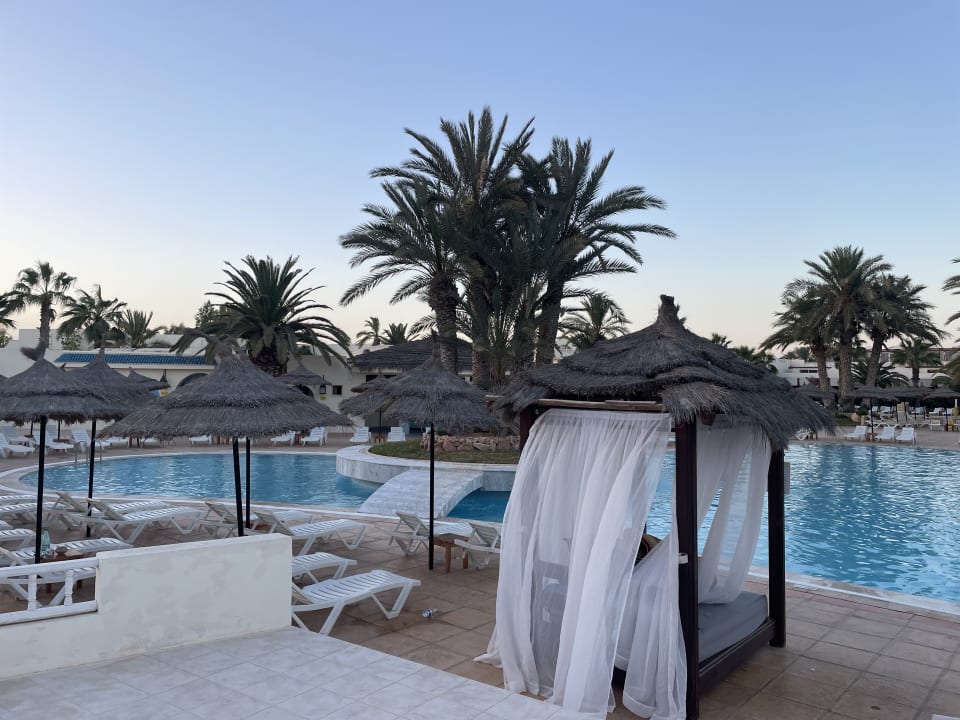 Pool TUI MAGIC LIFE Penelope Beach