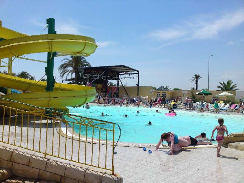 Rutschen und Pool Houda Golf & Beach Club