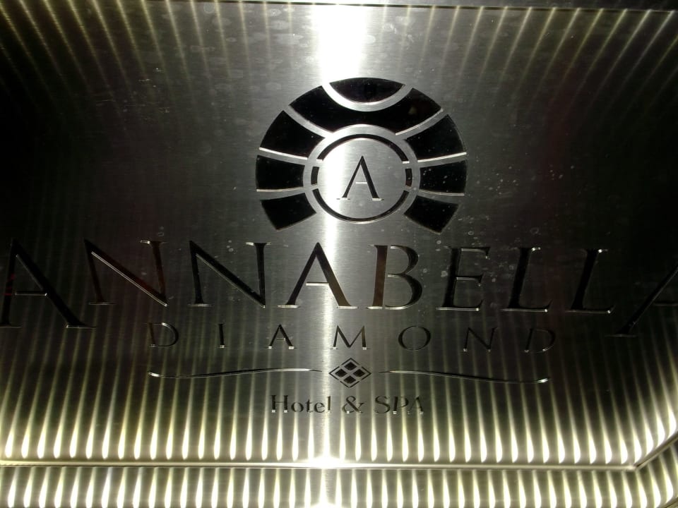 Fahrstuhl  Annabella Diamond Hotel & Spa