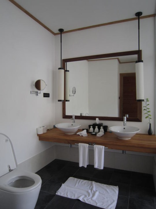 Bad Meeru Maldives Resort Island