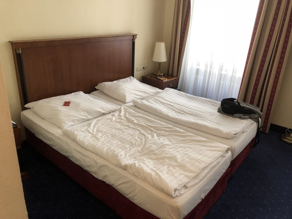 Zimmer acom Hotel Berlin Kurfürstendamm