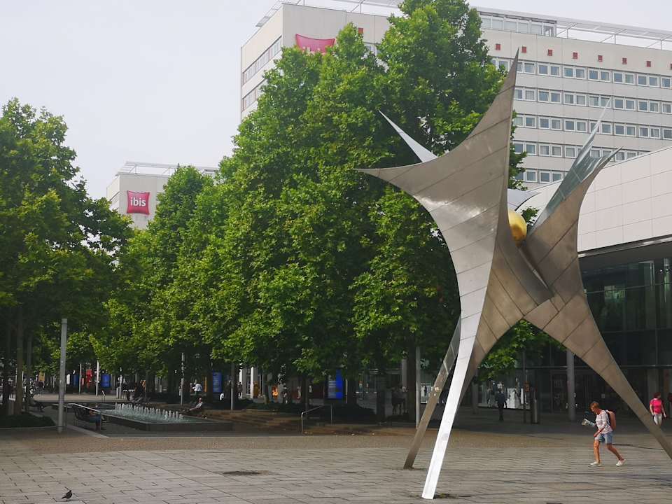Außenansicht ibis Dresden Zentrum