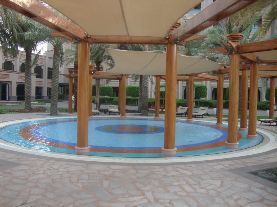 Pool Emirates Palace Mandarin Oriental