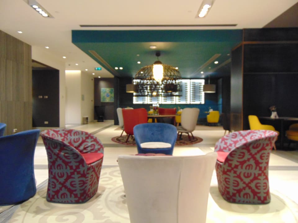 Lobby Mercure Almaty City Center