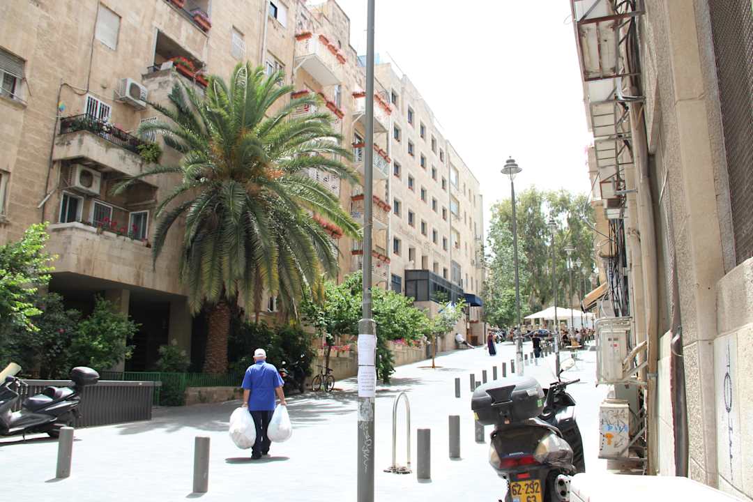Die Shats Street, links hinten liegt das Hotel Hotel Montefiore