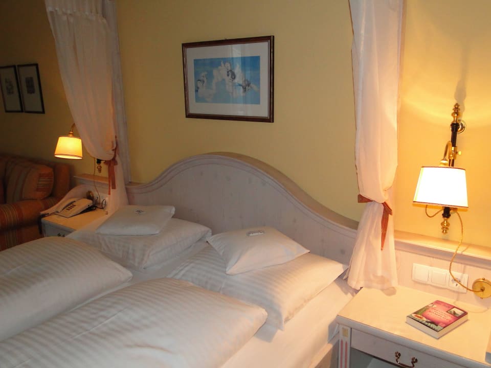 DZ Hotel Almesberger