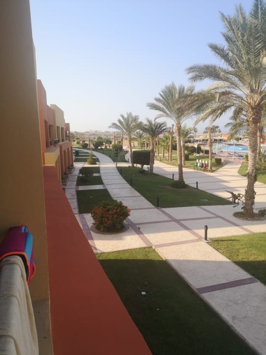 Außenansicht Malikia Resort Abu Dabbab
